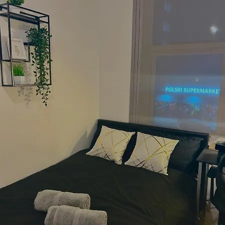Modern Serviced Studio In Londres Exterior foto